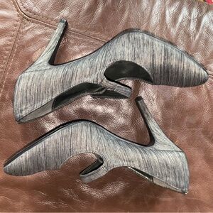 Elegant Gray Women's Heels